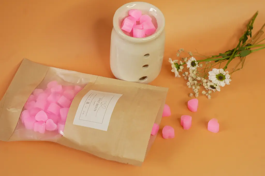 Heart melt candle