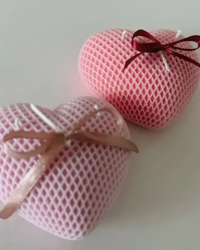 Mesh heart candle